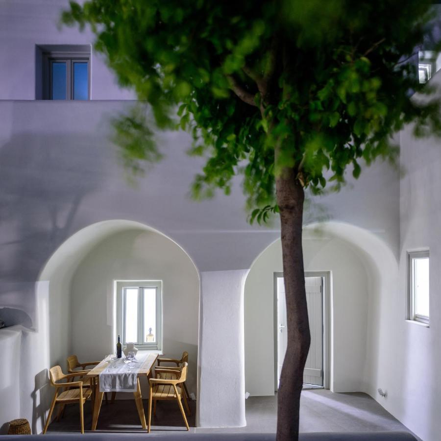 Oia Treasures Art Suites Екстериор снимка