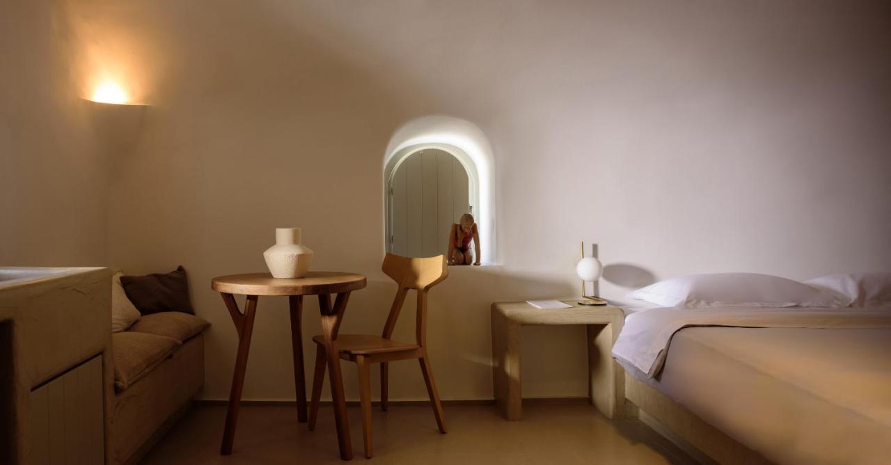 Oia Treasures Art Suites Екстериор снимка