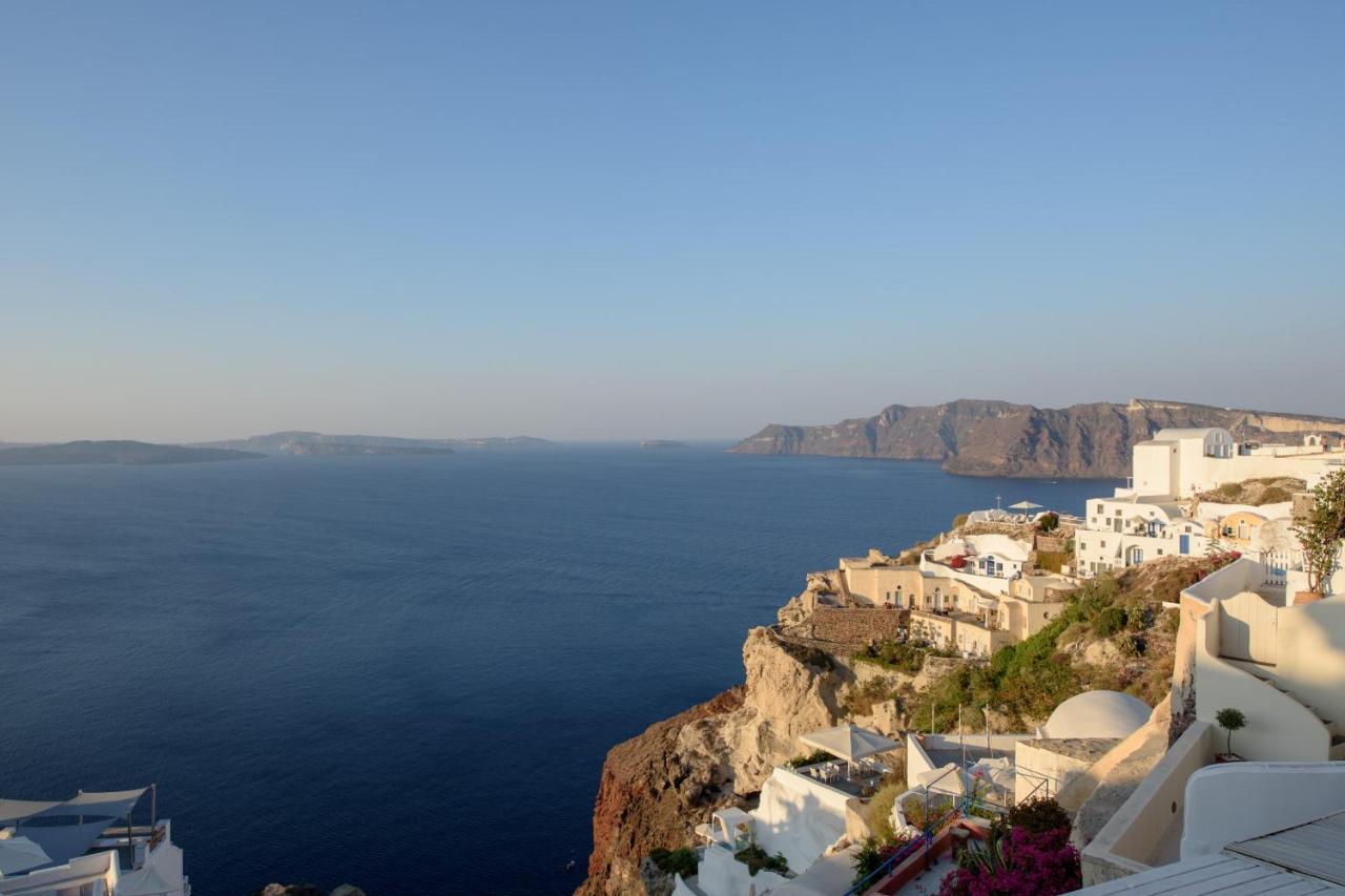 Oia Treasures Art Suites Екстериор снимка