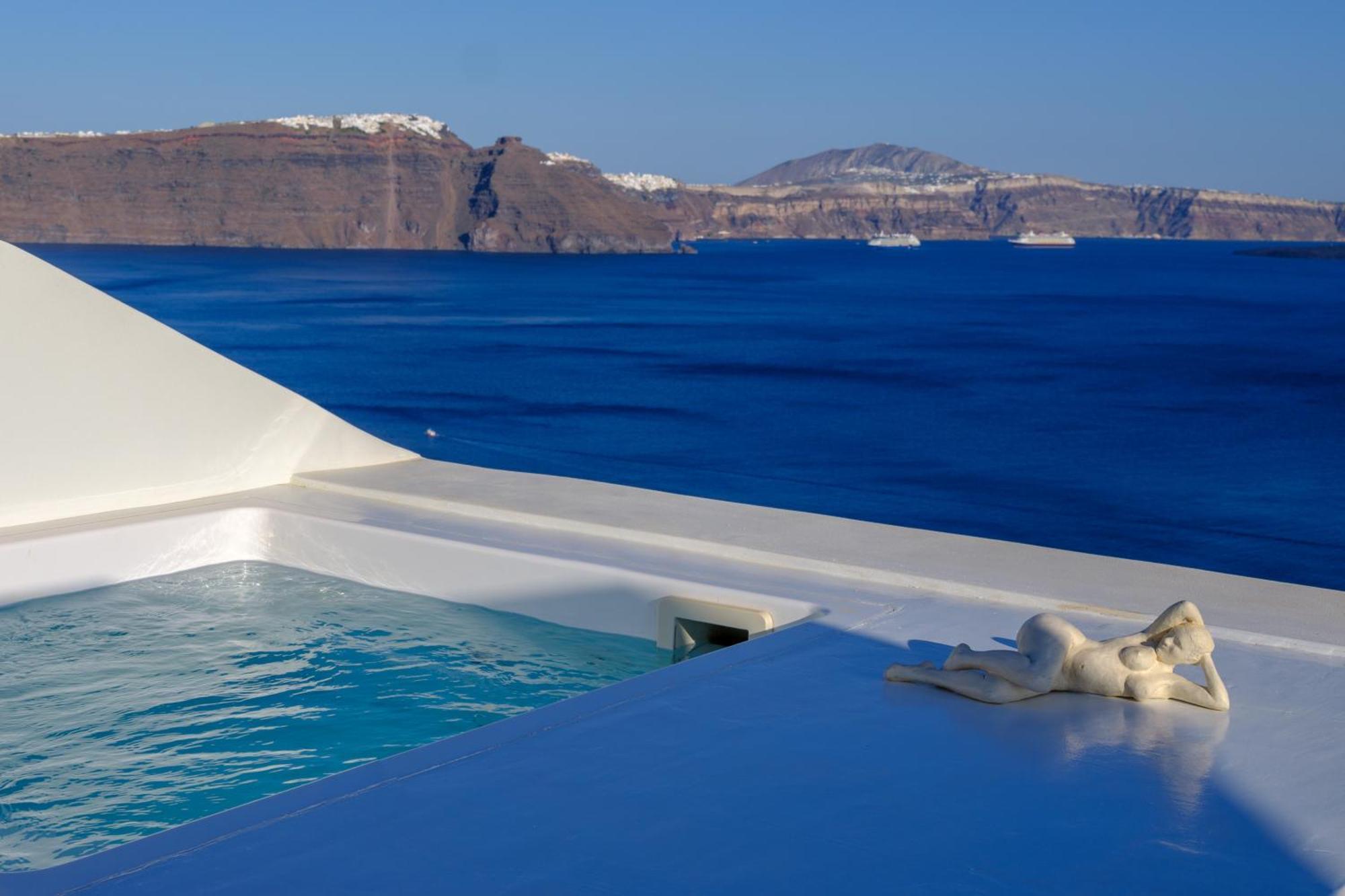 Oia Treasures Art Suites Екстериор снимка